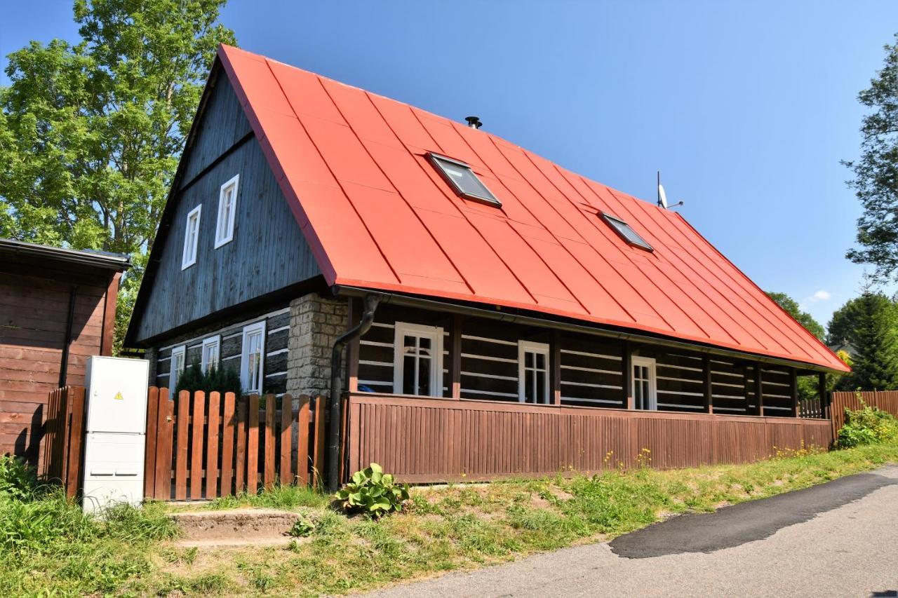 Chaloupka U Lisaka Villa Snezne  Exterior photo